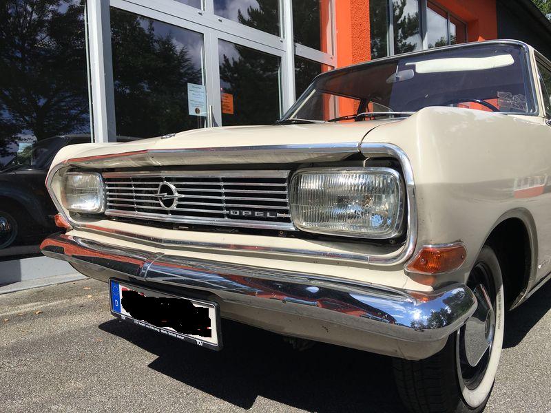 Opel Rekord B als Oldtimer Auto | Restaurieren